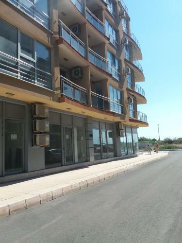 Golden Sea View Apartments