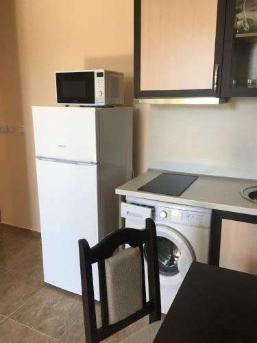 Golden Sea View Apartments