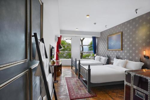 Hotel ?????????????