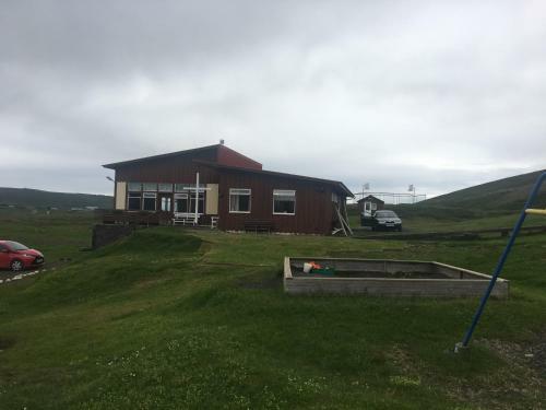 Hostal Vestmannsvatn Guesthouse