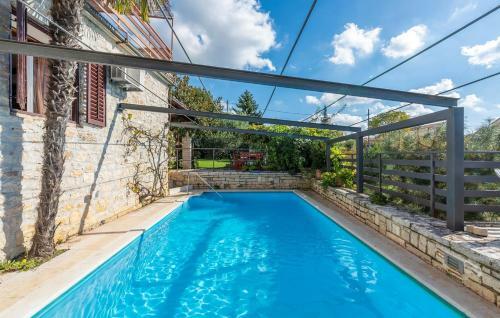 Apartamentos House Peresiji