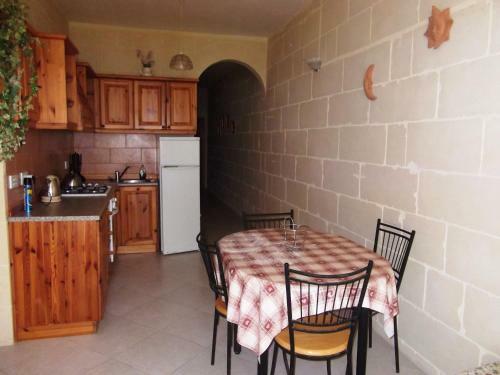 Apartment In Central Marsalforn