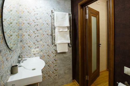Hostal Buhta Guest House