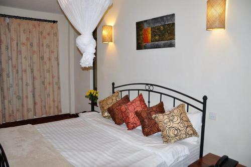 Hotel Cerenata Gardens Suites