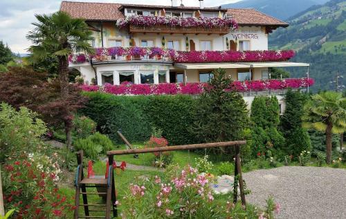 Hostal Pension Weinberg