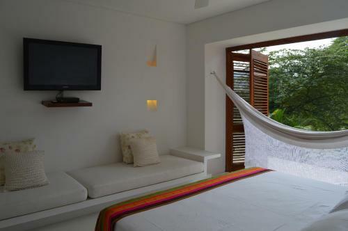 Casa Anapoima Kubik Aqua