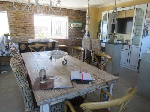 Hostal Oystercatcher Guest House
