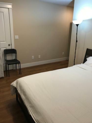 Cozy New One-bedroom Suite