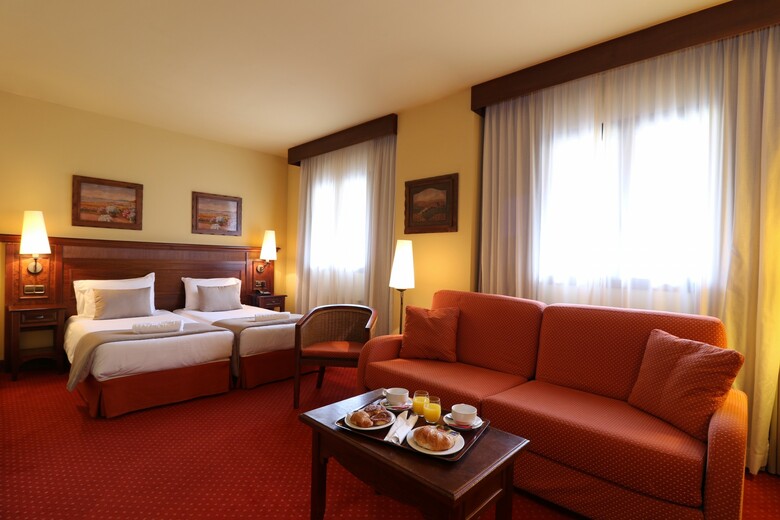 Hotel Rvhotels Tuca