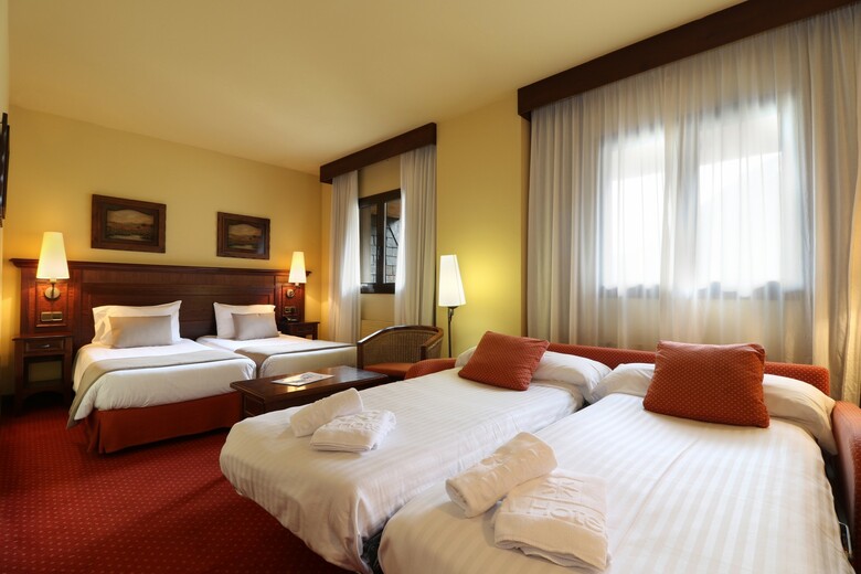 Hotel Rvhotels Tuca