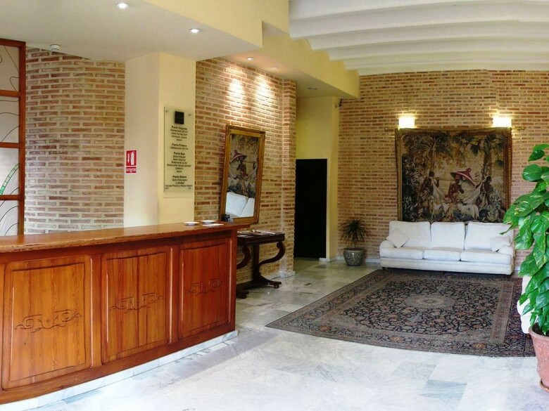 Hotel Ad-hoc Parque Golf