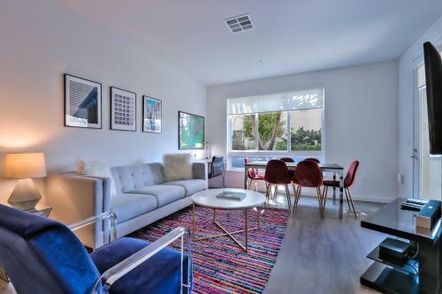 Urban Flat Apartments @ North San Jose