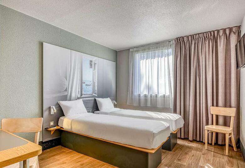 Hotel B&B H�tel Bordeaux Mios