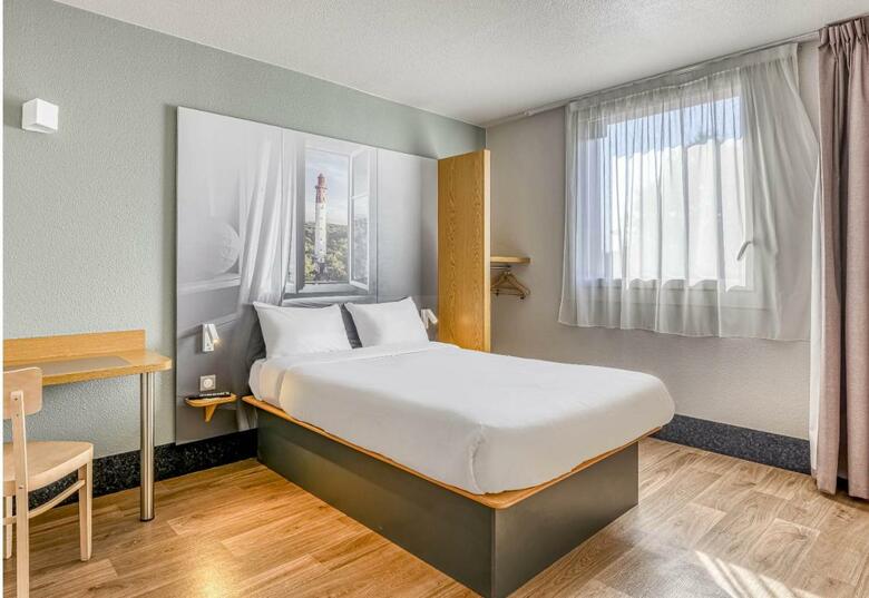 Hotel B&B H�tel Bordeaux Mios