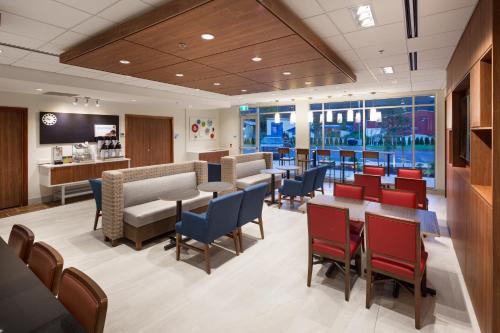Hotel Holiday Inn Express & Suites Terrace