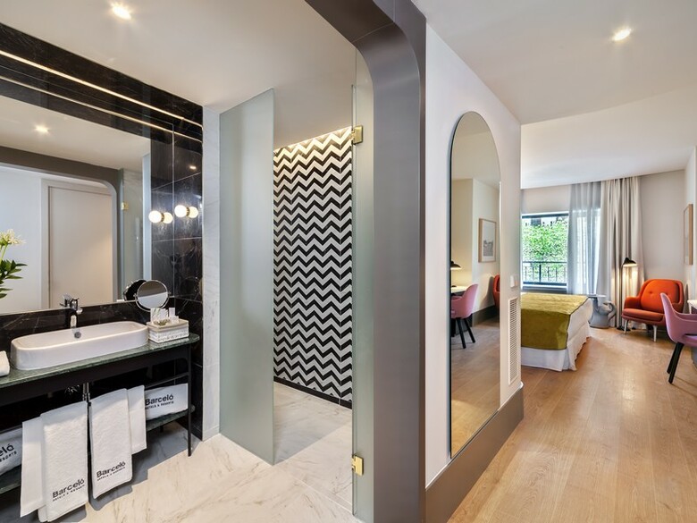 Hotel Barcelo Torre De Madrid