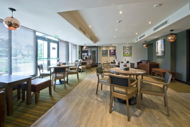 Hotel Premier Inn Newbury Town Centre South (a339)