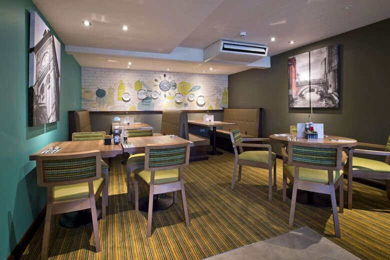 Hotel Premier Inn Newbury Town Centre South (a339)