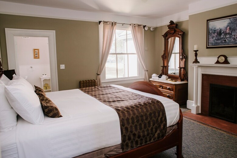 Lodge Fort Worden
