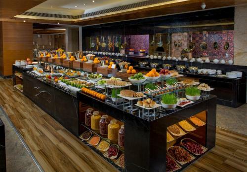 Hotel Radisson Blu Kaushambi Delhi Ncr