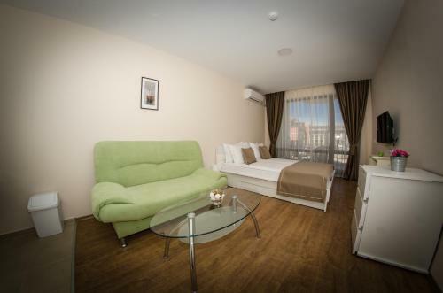 Hotel Premier Fort Cuisine - Full Board