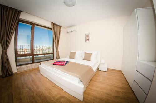 Hotel Premier Fort Cuisine - Full Board