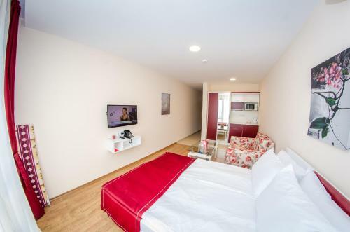 Hotel Premier Fort Cuisine - Full Board