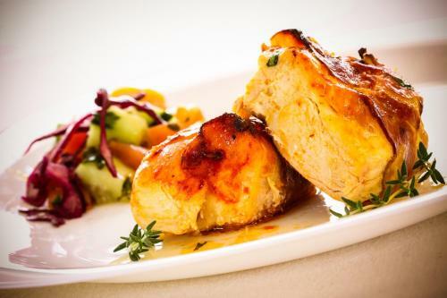Hotel Premier Fort Cuisine - Full Board