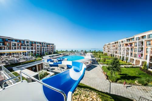 Hotel Premier Fort Cuisine - Full Board