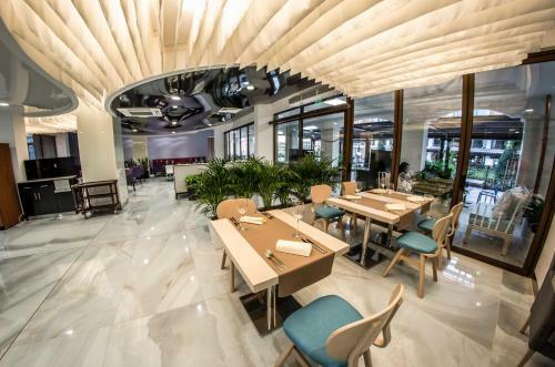 Hotel Premier Fort Cuisine - Full Board