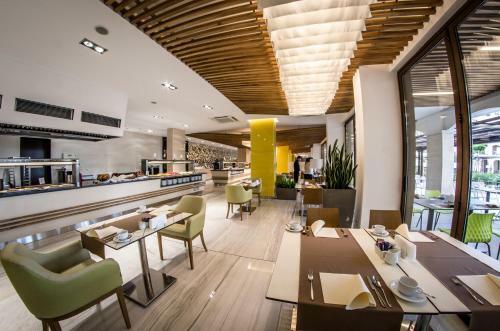 Hotel Premier Fort Cuisine - Full Board