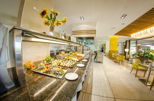 Hotel Premier Fort Cuisine - Full Board