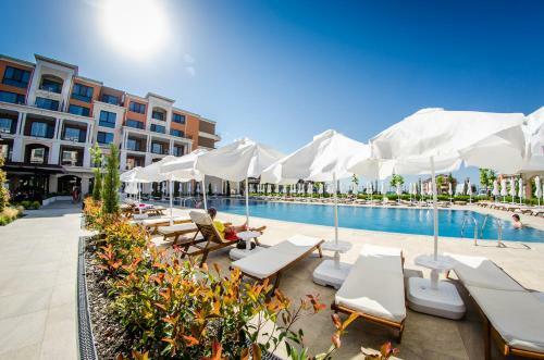 Hotel Premier Fort Cuisine - Full Board