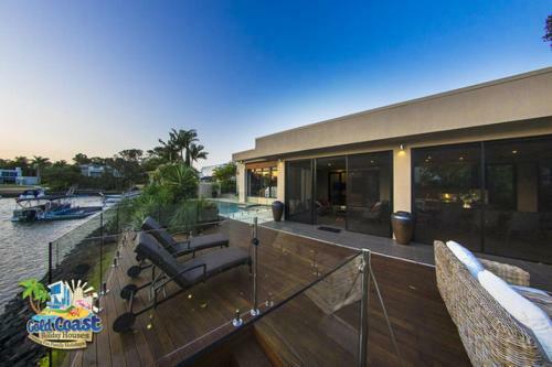 Holiday Home Grandeur On Bay Three