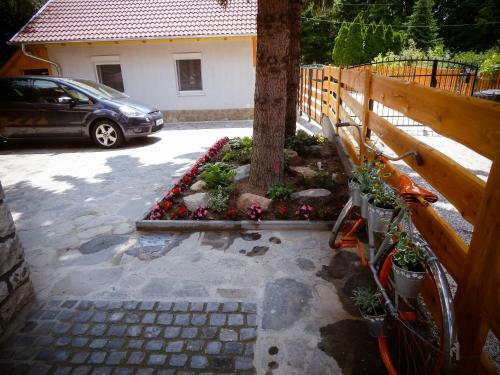 Liliana Apartman �s Cs�nakh�z