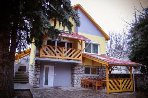 Liliana Apartman �s Cs�nakh�z