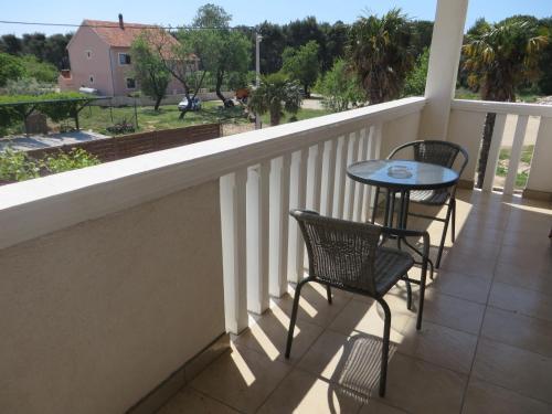 Filipovic Apartments With Pool