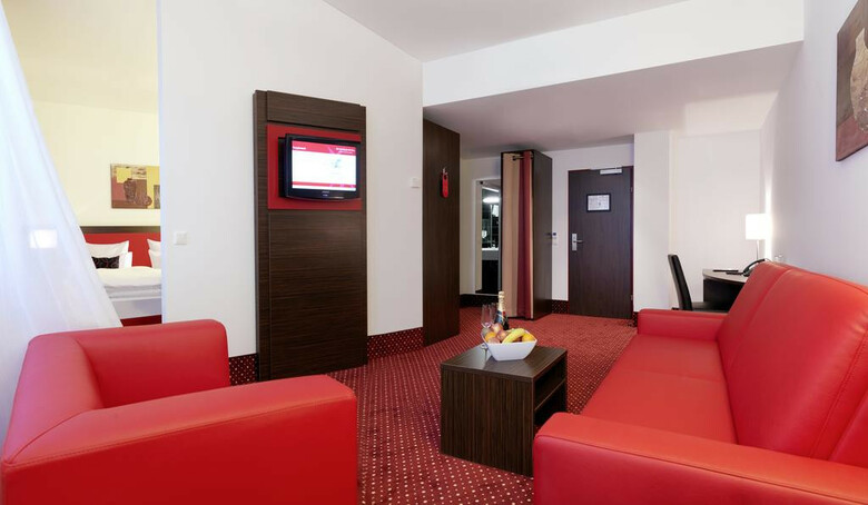 Best Western Plus Amedia Hotel