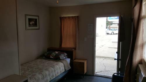 Hat Motel