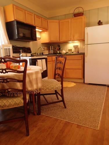 College Street Apartments