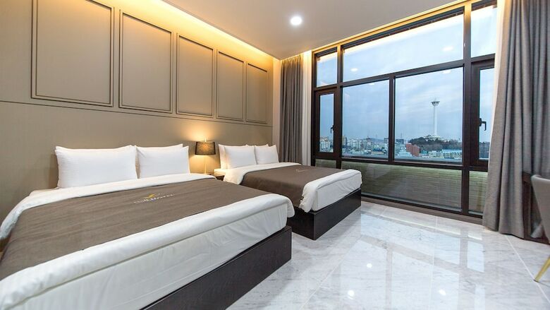 Gnb Hotel