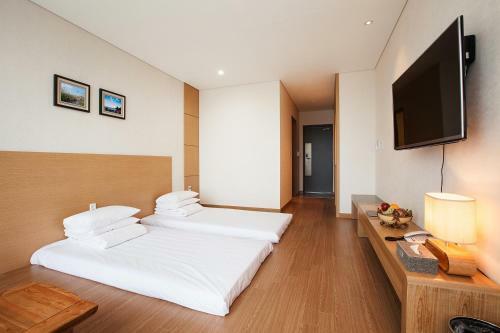 Youus Hotel