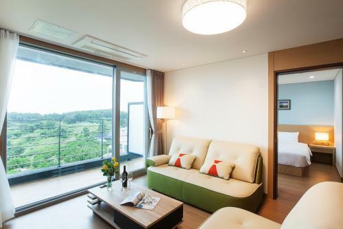 Youus Hotel