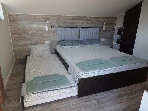 Two-bedroom Apartment With Garden