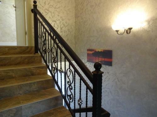 Two-bedroom Apartment With Garden
