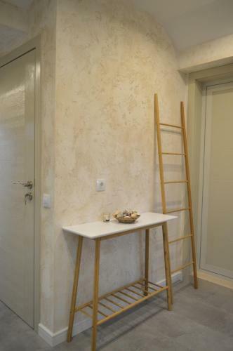 Two-bedroom Apartment With Garden