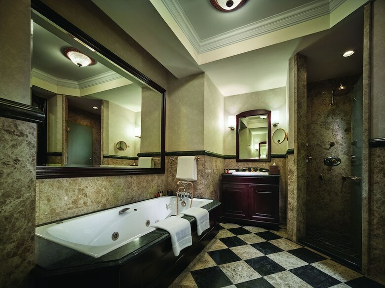 Eastern And Oriental Hotel Penang