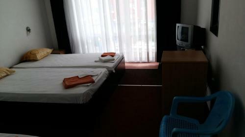 Hit Hotel
