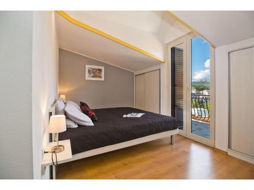Holiday Home Luxury Sea View Apartment