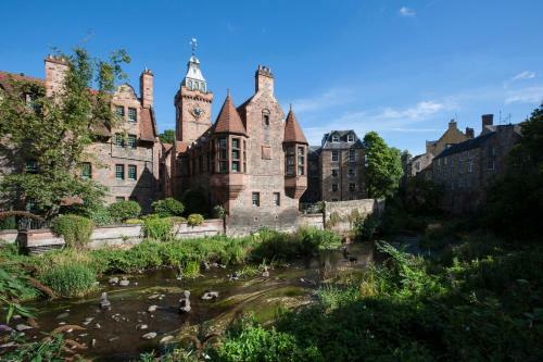 Iconic Dean Village Apartment